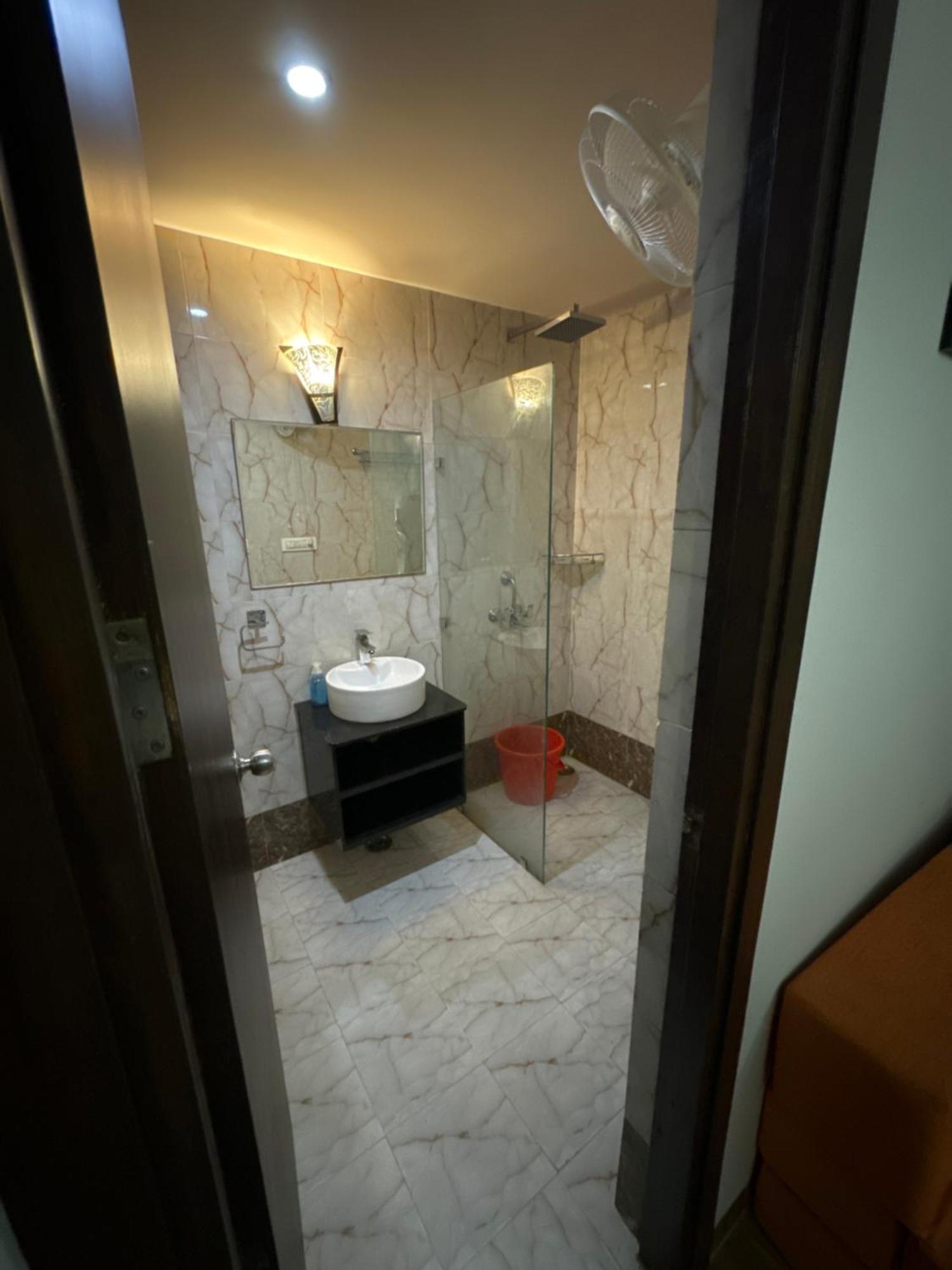 Pearl Suites At Omex Entrenity Vrindavan Bagian luar foto