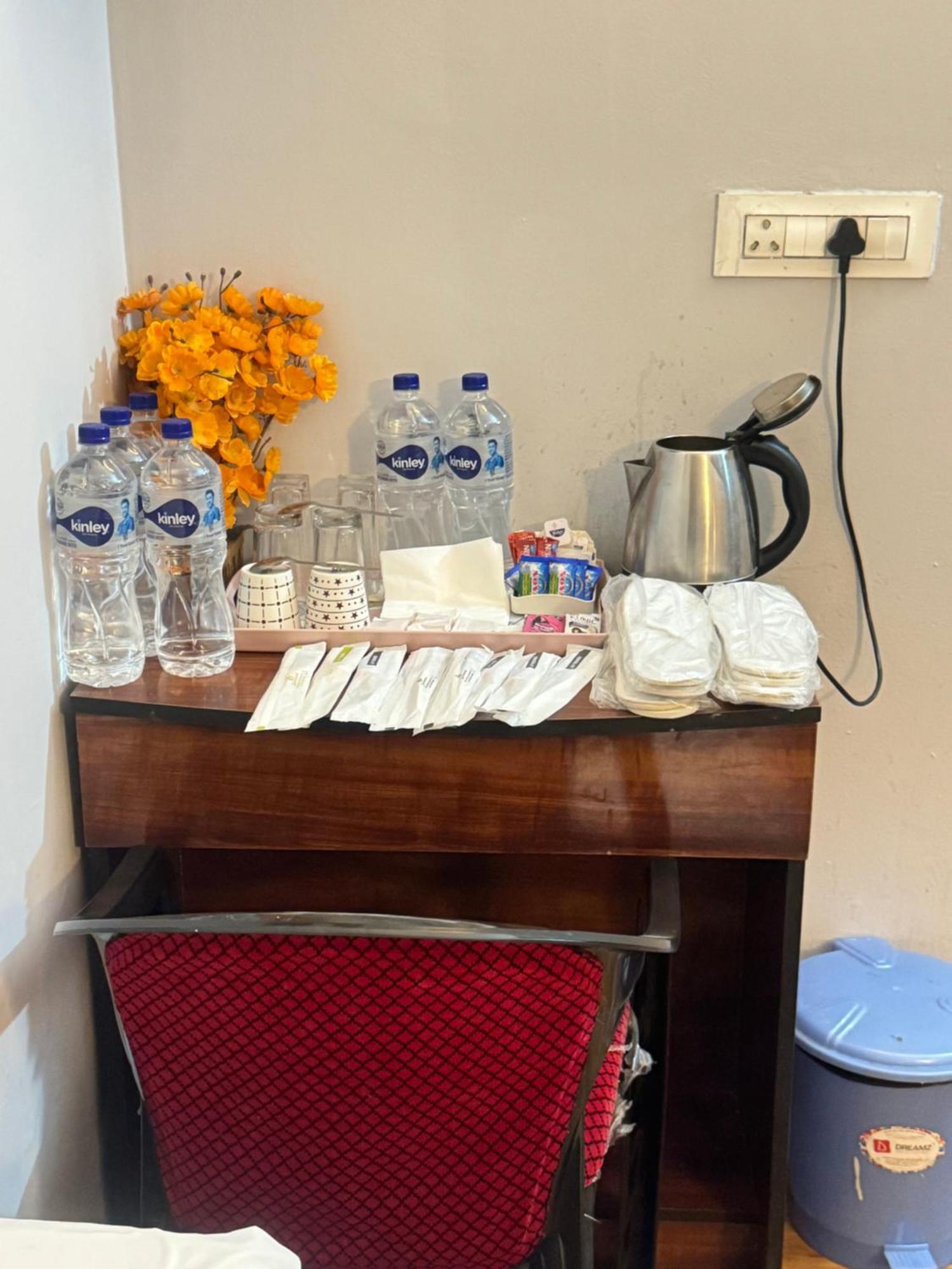 Pearl Suites At Omex Entrenity Vrindavan Bagian luar foto